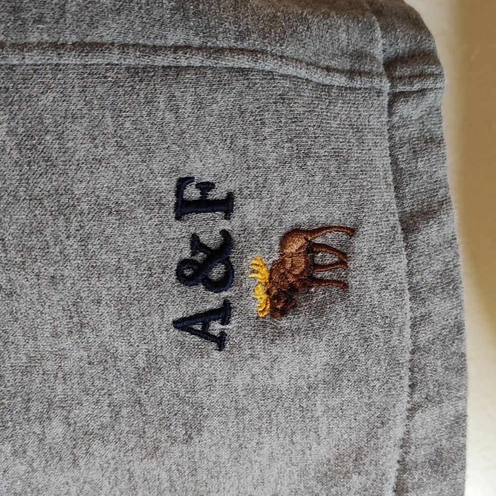 Abercrombie Soft Fleece Shorts Large 9" Inseam - Picture 5 of 5